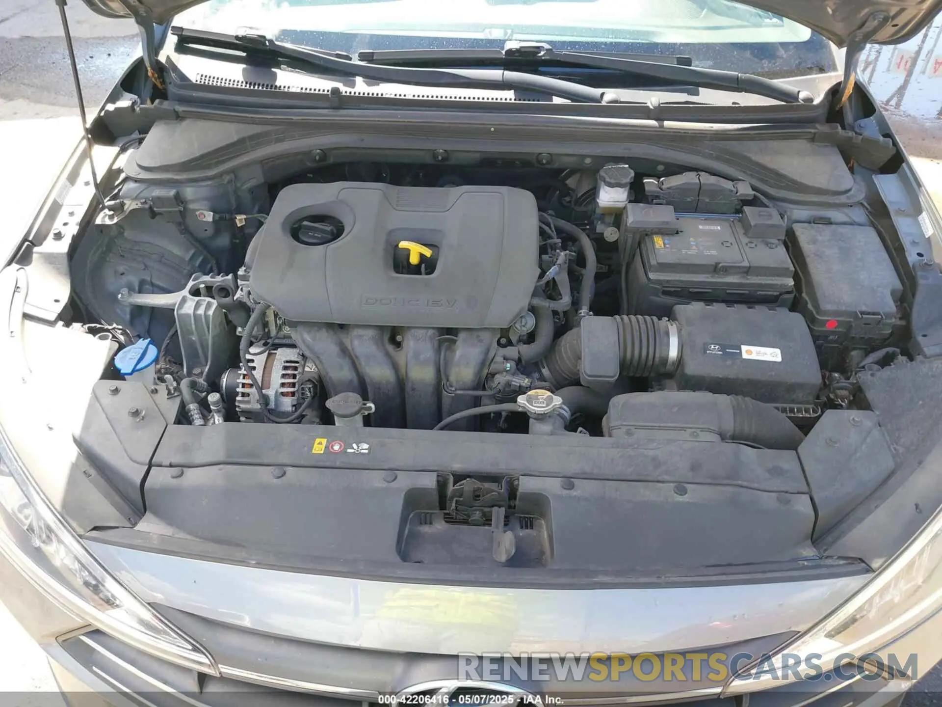 10 Photograph of a damaged car KMHD84LF4KU816525 HYUNDAI ELANTRA 2019