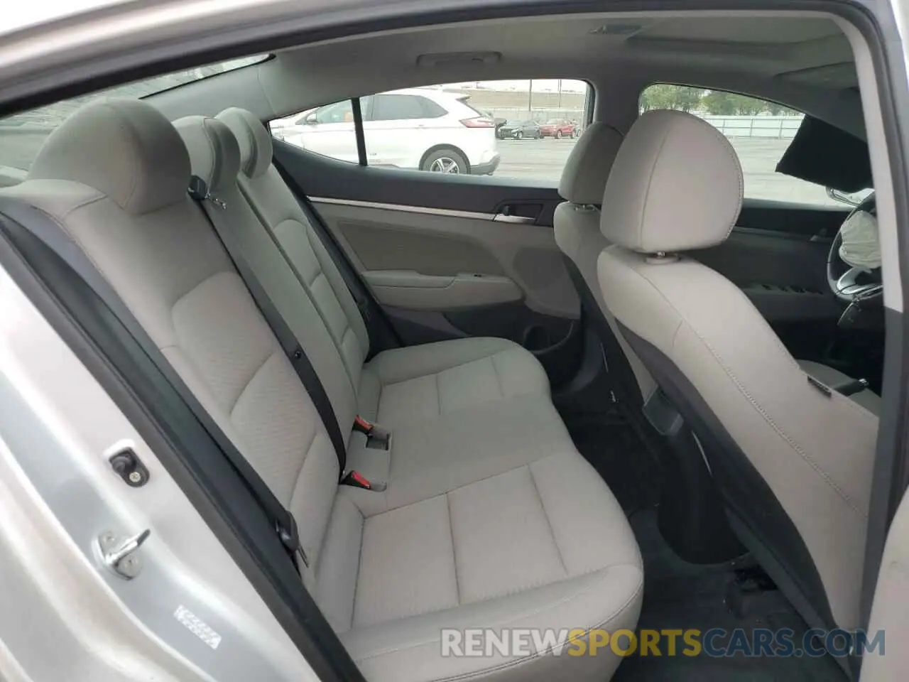 10 Photograph of a damaged car KMHD84LF4KU846558 HYUNDAI ELANTRA 2019