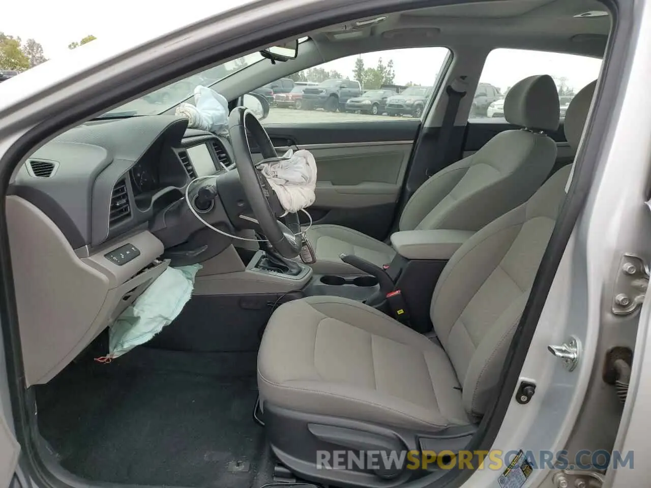 7 Photograph of a damaged car KMHD84LF4KU846558 HYUNDAI ELANTRA 2019
