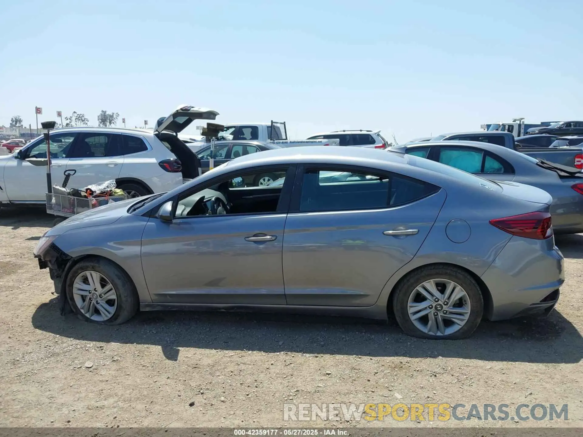 13 Photograph of a damaged car KMHD84LF4KU862789 HYUNDAI ELANTRA 2019