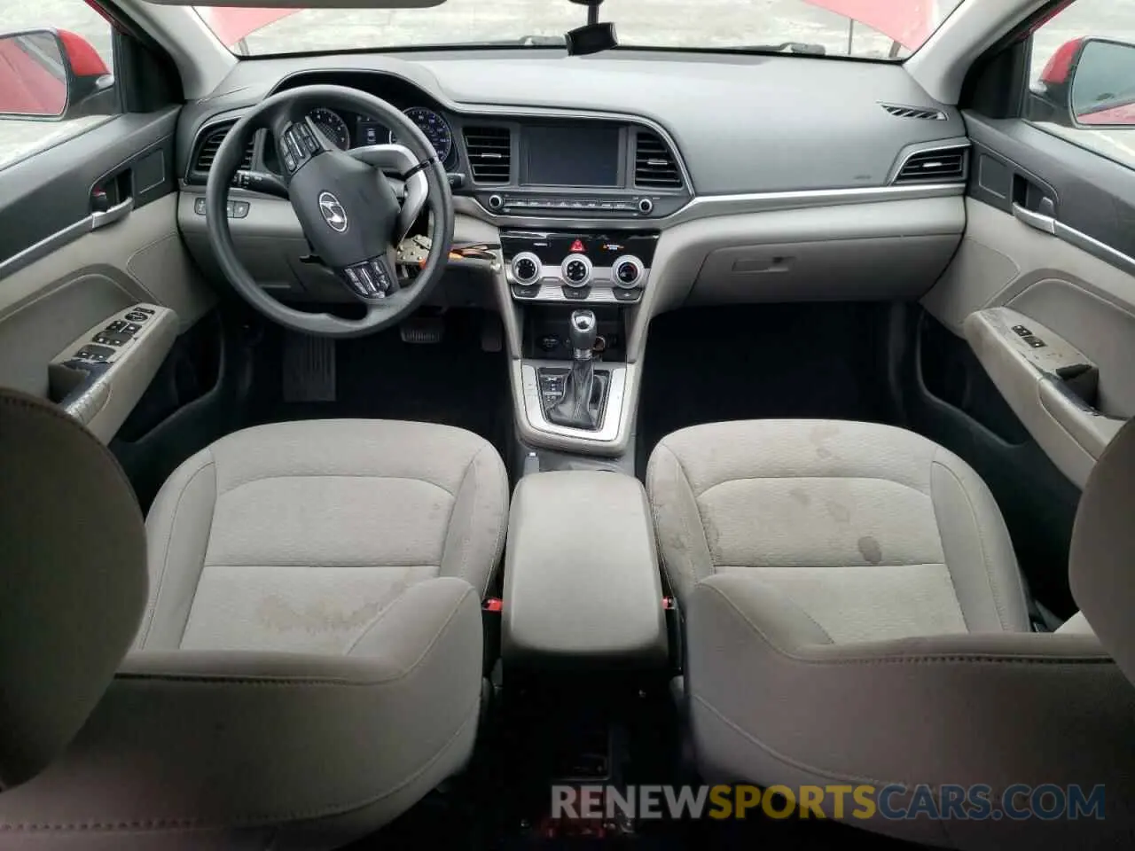 8 Photograph of a damaged car KMHD84LF5KU737977 HYUNDAI ELANTRA 2019