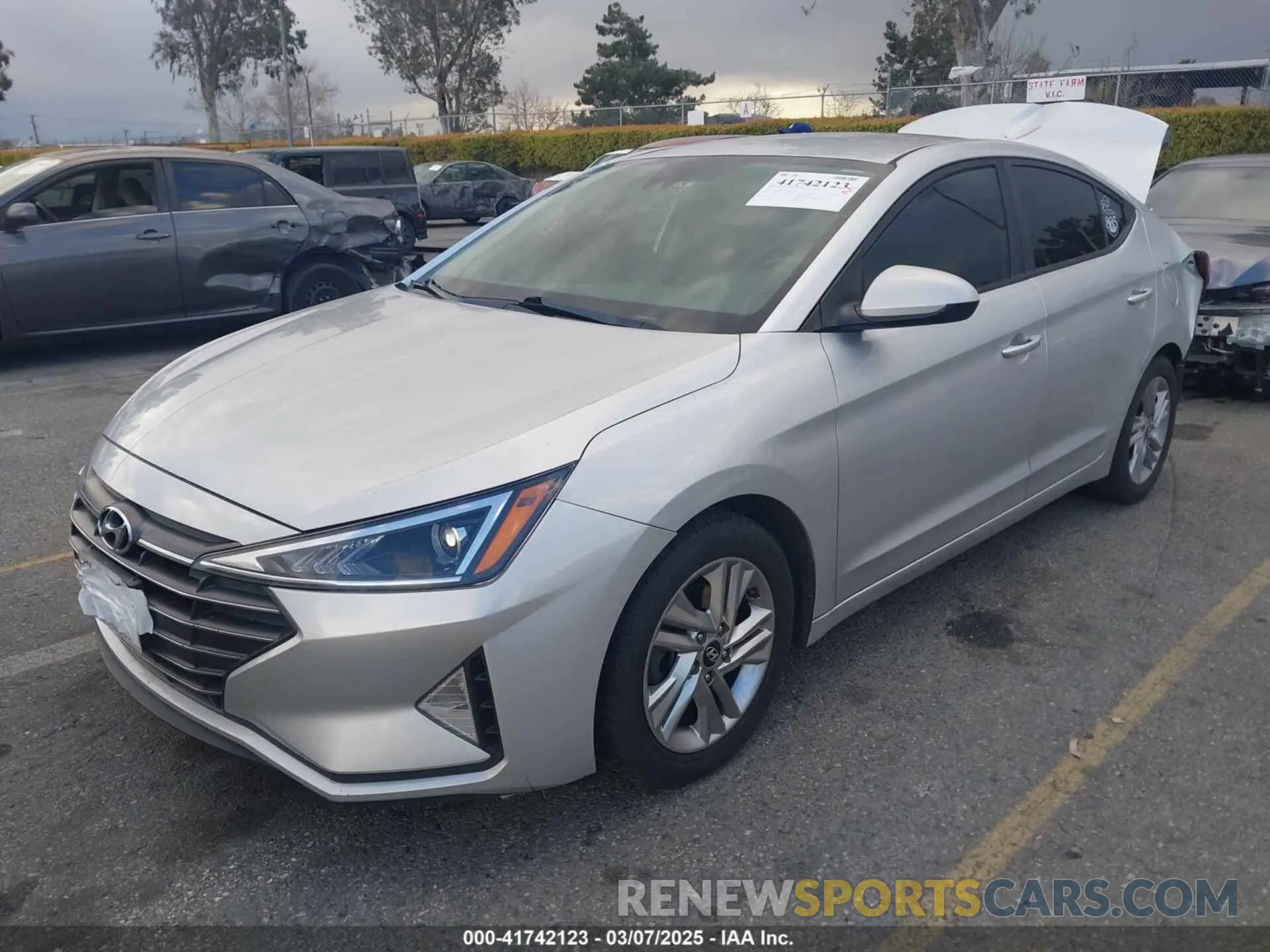 2 Photograph of a damaged car KMHD84LF5KU746324 HYUNDAI ELANTRA 2019