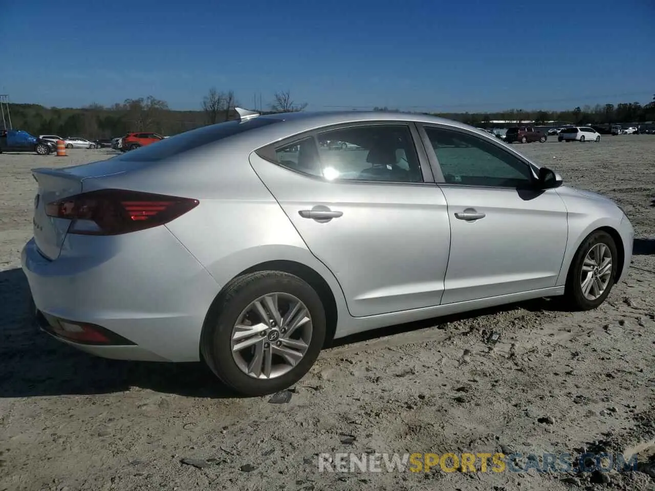 3 Photograph of a damaged car KMHD84LF5KU809082 HYUNDAI ELANTRA 2019