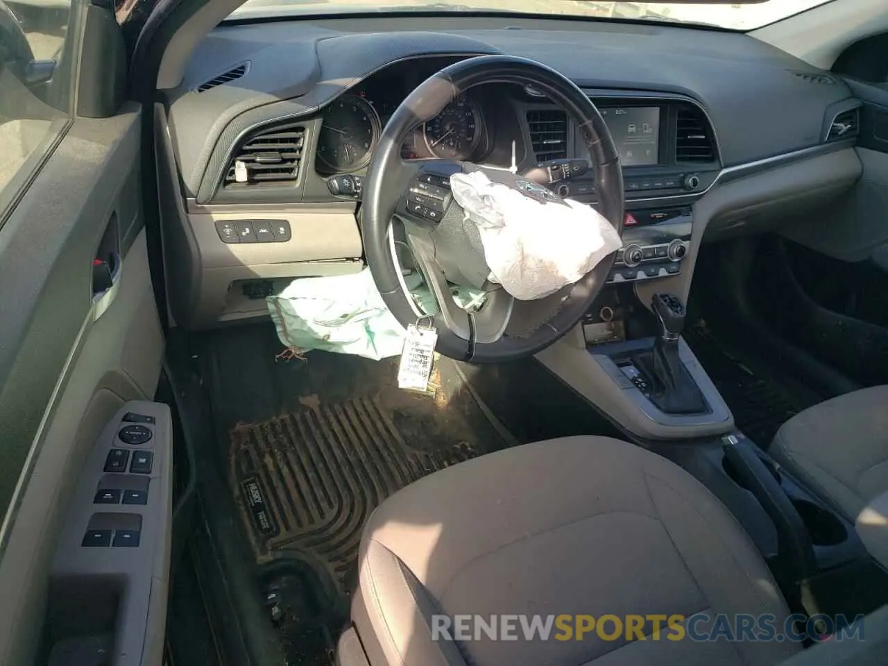 8 Photograph of a damaged car KMHD84LF5KU865667 HYUNDAI ELANTRA 2019