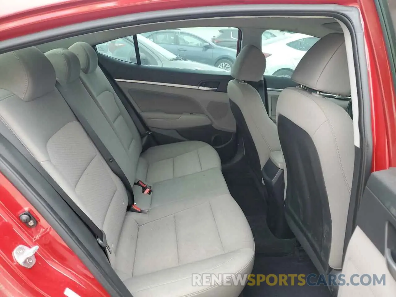 10 Photograph of a damaged car KMHD84LF5KU875731 HYUNDAI ELANTRA 2019