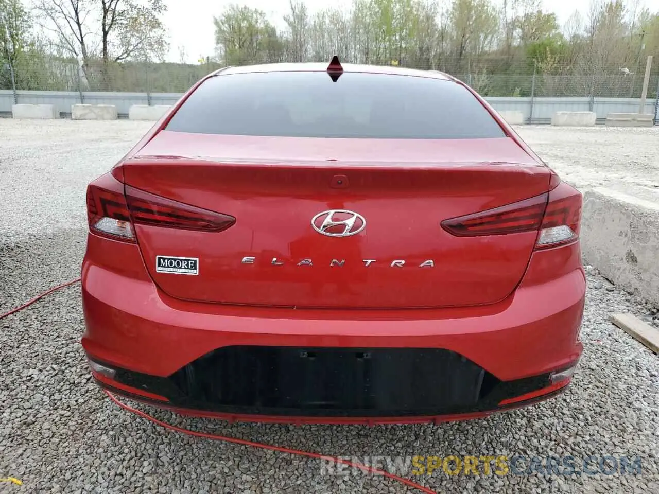 6 Photograph of a damaged car KMHD84LF5KU875731 HYUNDAI ELANTRA 2019