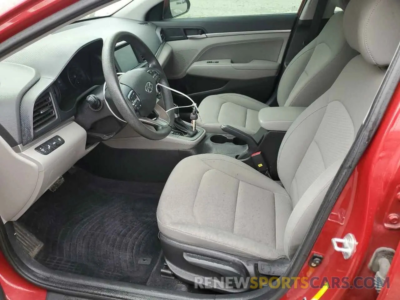 7 Photograph of a damaged car KMHD84LF5KU875731 HYUNDAI ELANTRA 2019