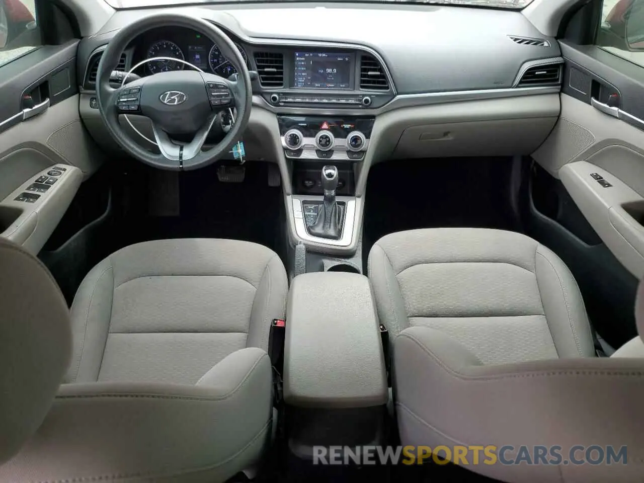 8 Photograph of a damaged car KMHD84LF5KU875731 HYUNDAI ELANTRA 2019
