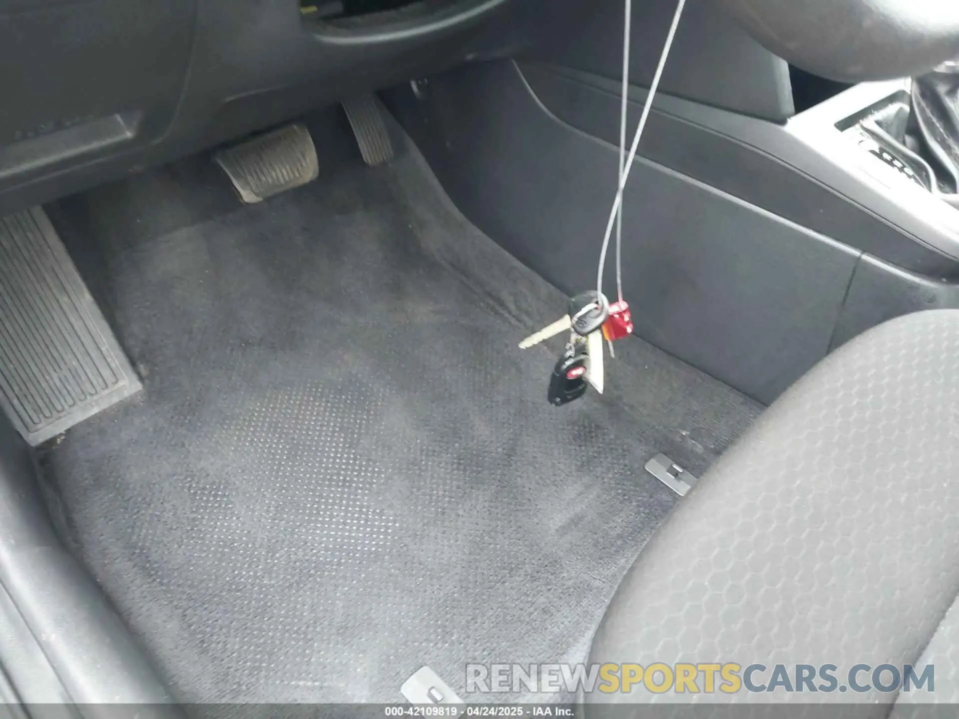 11 Photograph of a damaged car KMHD84LF5KU879097 HYUNDAI ELANTRA 2019