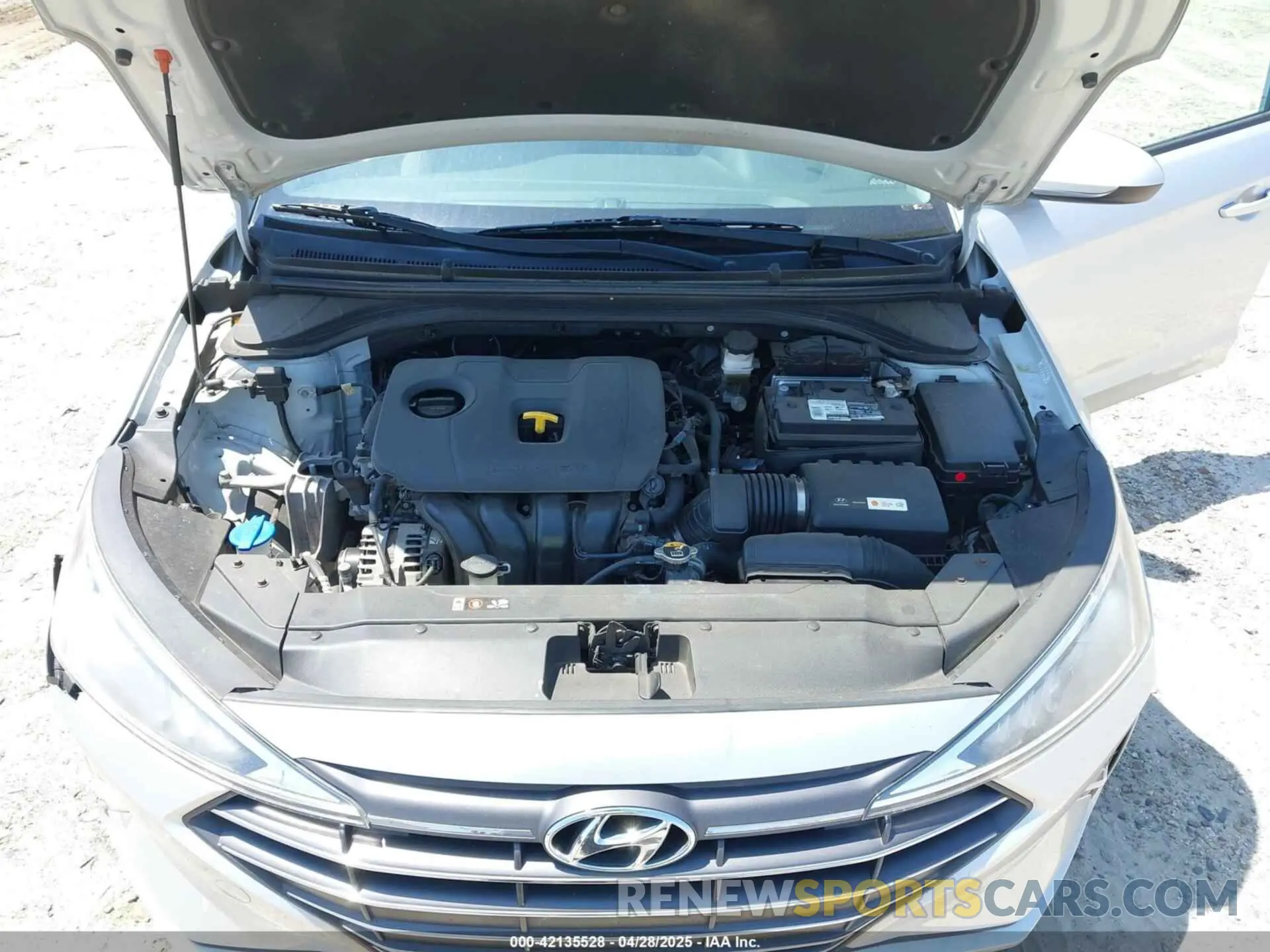 10 Photograph of a damaged car KMHD84LF6KU746655 HYUNDAI ELANTRA 2019