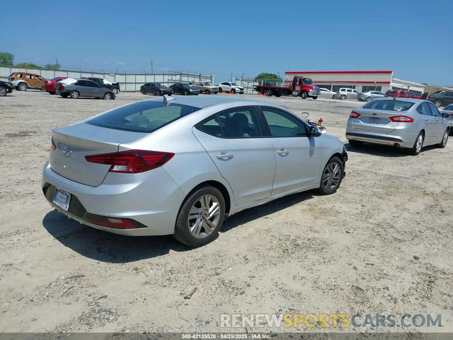 4 Photograph of a damaged car KMHD84LF6KU746655 HYUNDAI ELANTRA 2019
