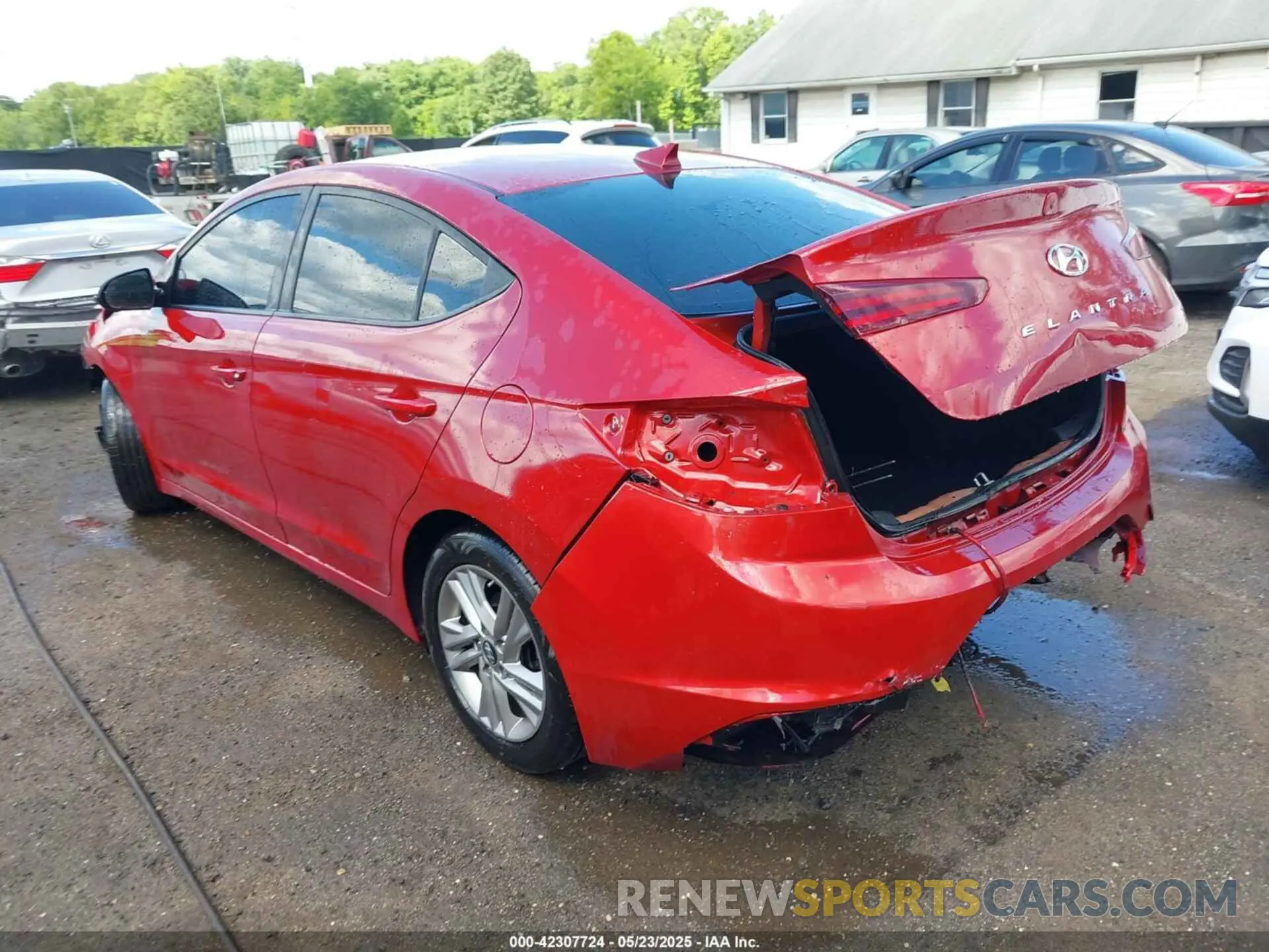 3 Photograph of a damaged car KMHD84LF6KU747420 HYUNDAI ELANTRA 2019