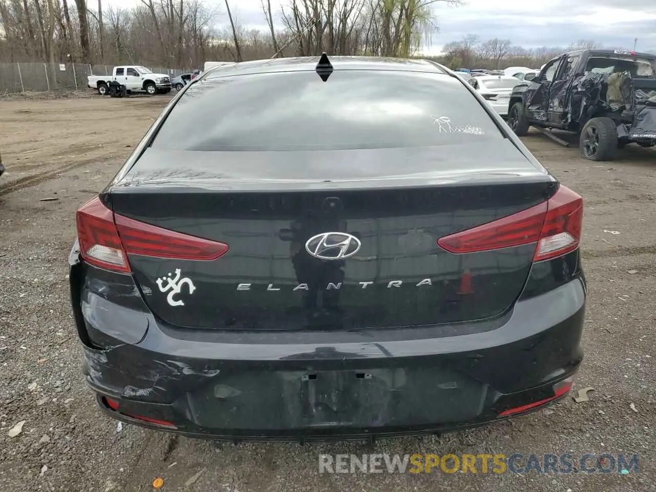 6 Photograph of a damaged car KMHD84LF6KU784368 HYUNDAI ELANTRA 2019