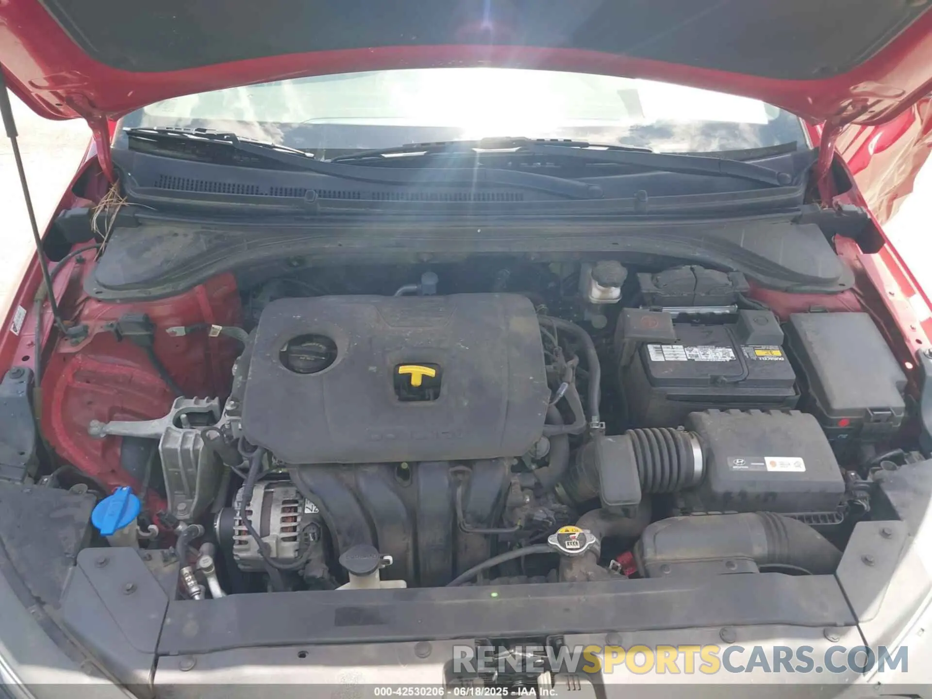 10 Photograph of a damaged car KMHD84LF6KU806742 HYUNDAI ELANTRA 2019