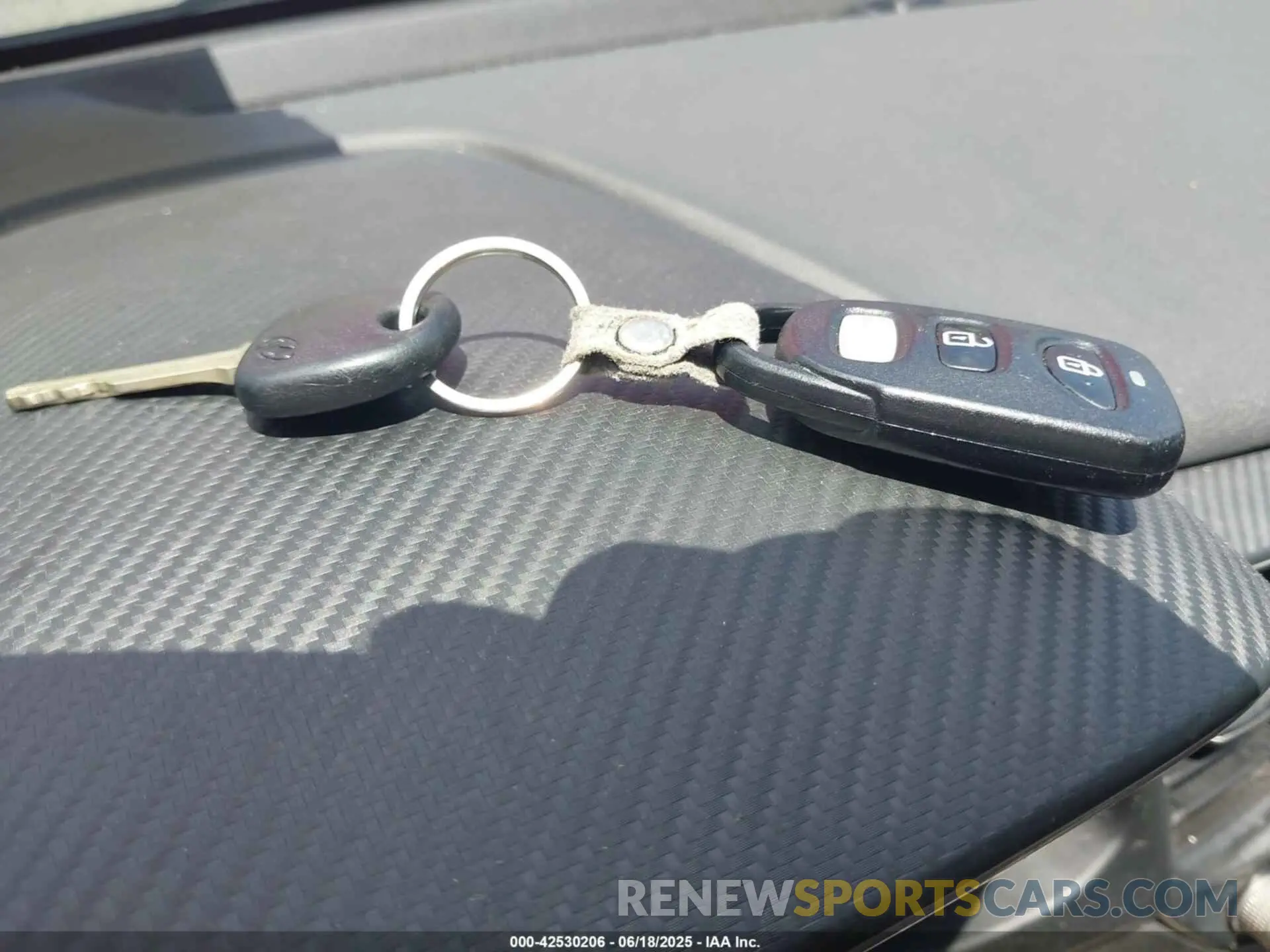 11 Photograph of a damaged car KMHD84LF6KU806742 HYUNDAI ELANTRA 2019