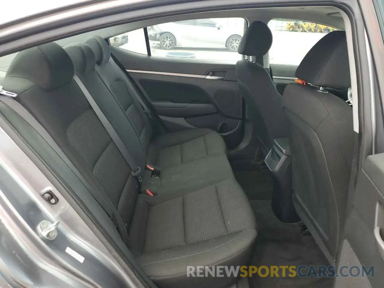 10 Photograph of a damaged car KMHD84LF6KU810127 HYUNDAI ELANTRA 2019