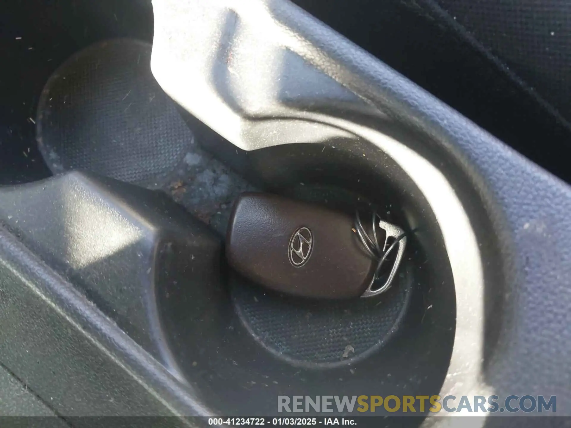 11 Photograph of a damaged car KMHD84LF6KU830703 HYUNDAI ELANTRA 2019