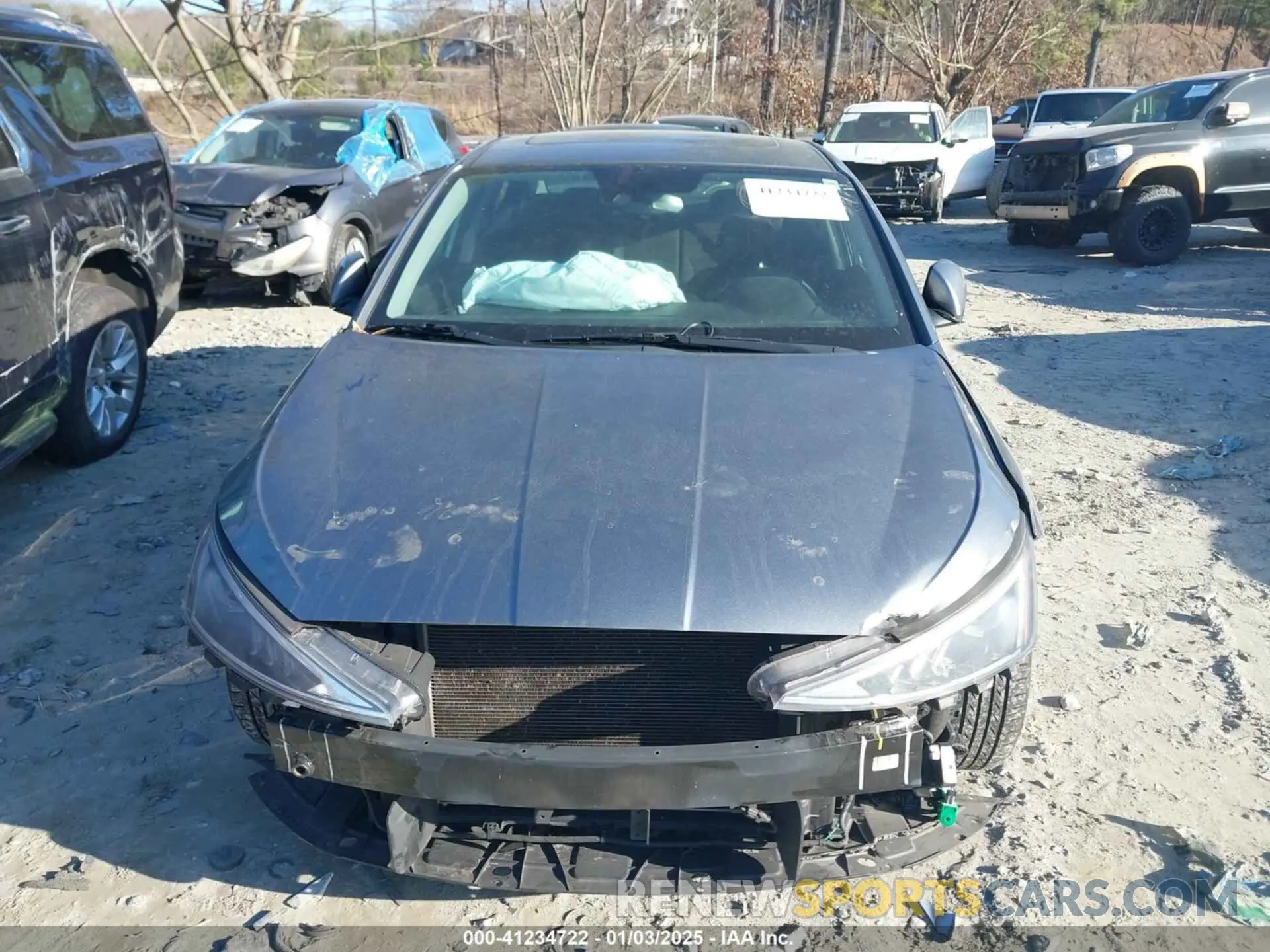 12 Photograph of a damaged car KMHD84LF6KU830703 HYUNDAI ELANTRA 2019