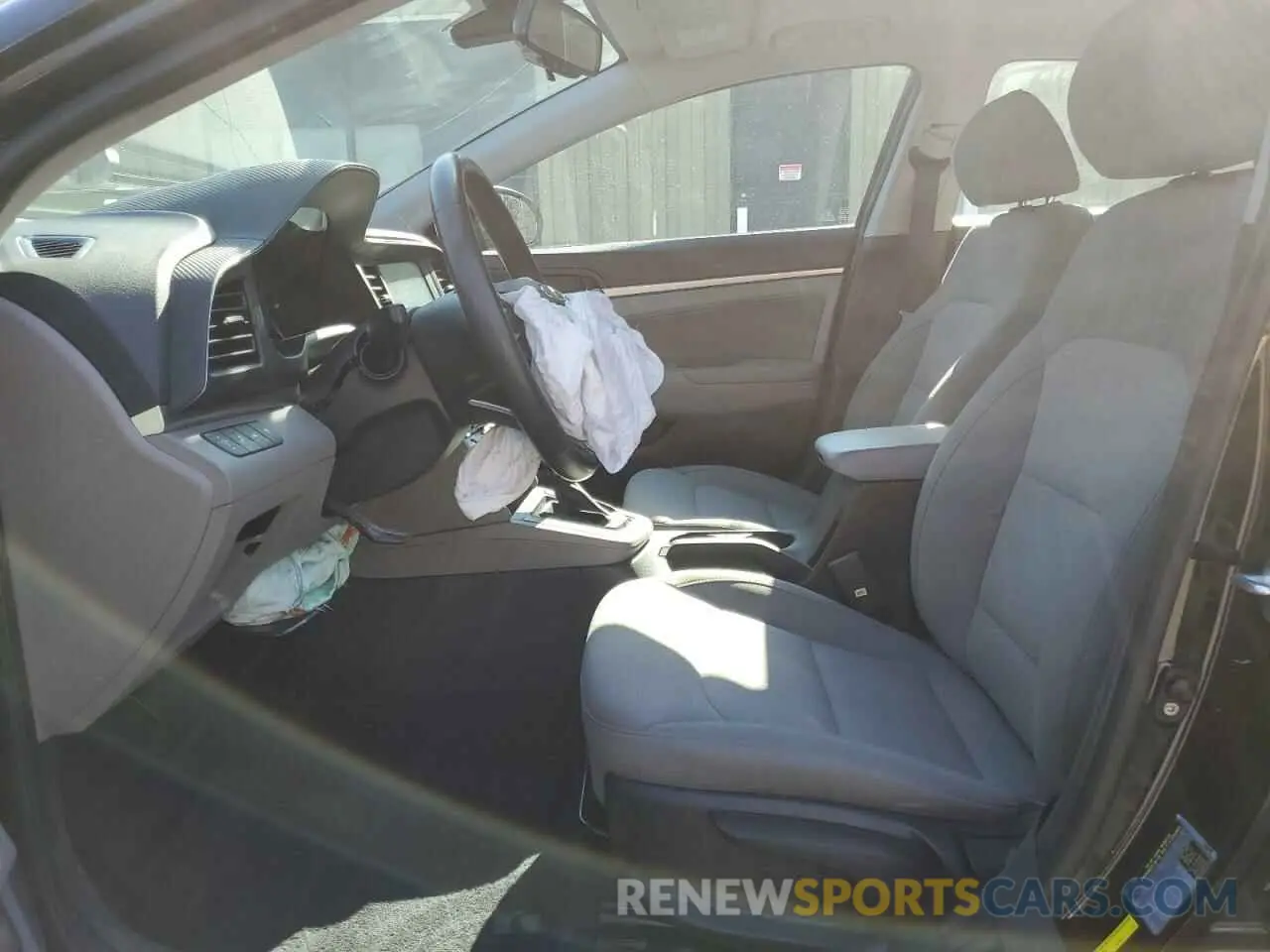 7 Photograph of a damaged car KMHD84LF6KU877763 HYUNDAI ELANTRA 2019