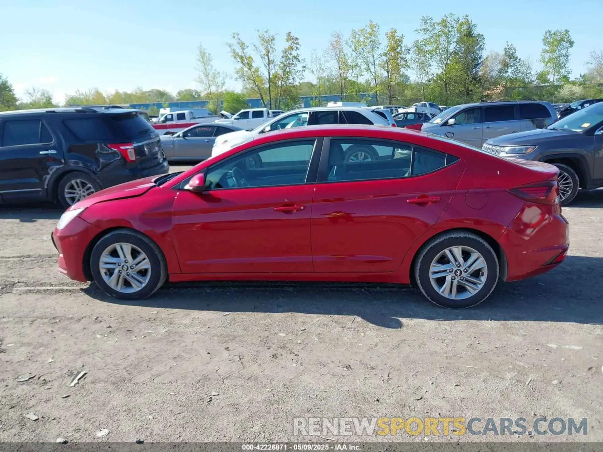 14 Photograph of a damaged car KMHD84LF7KU744526 HYUNDAI ELANTRA 2019