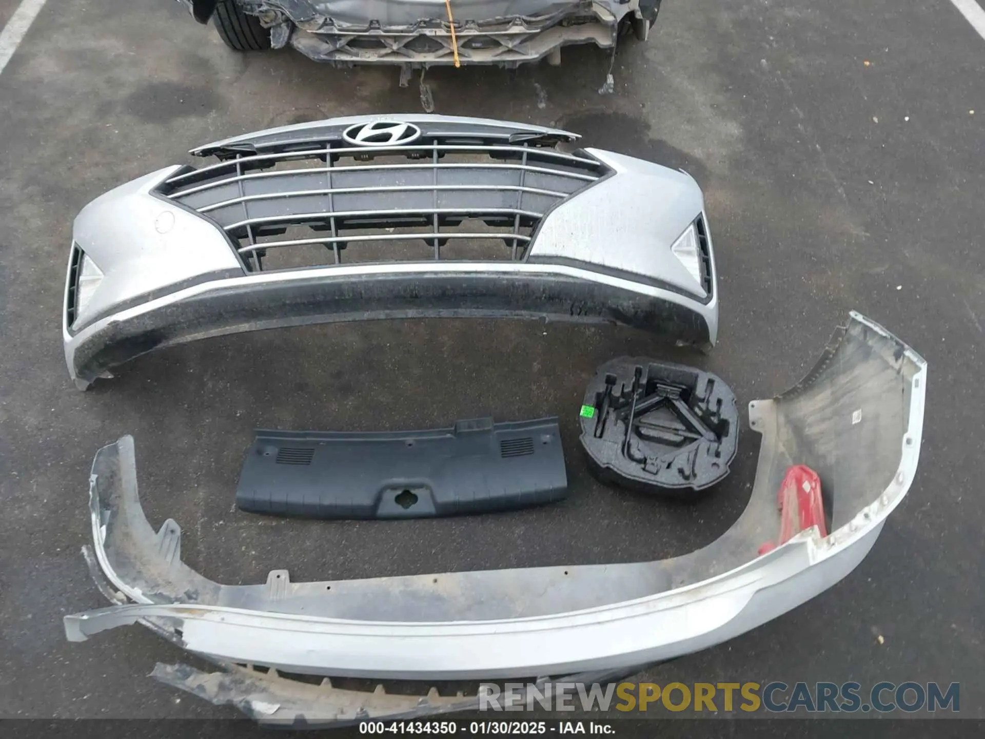 12 Photograph of a damaged car KMHD84LF7KU773329 HYUNDAI ELANTRA 2019