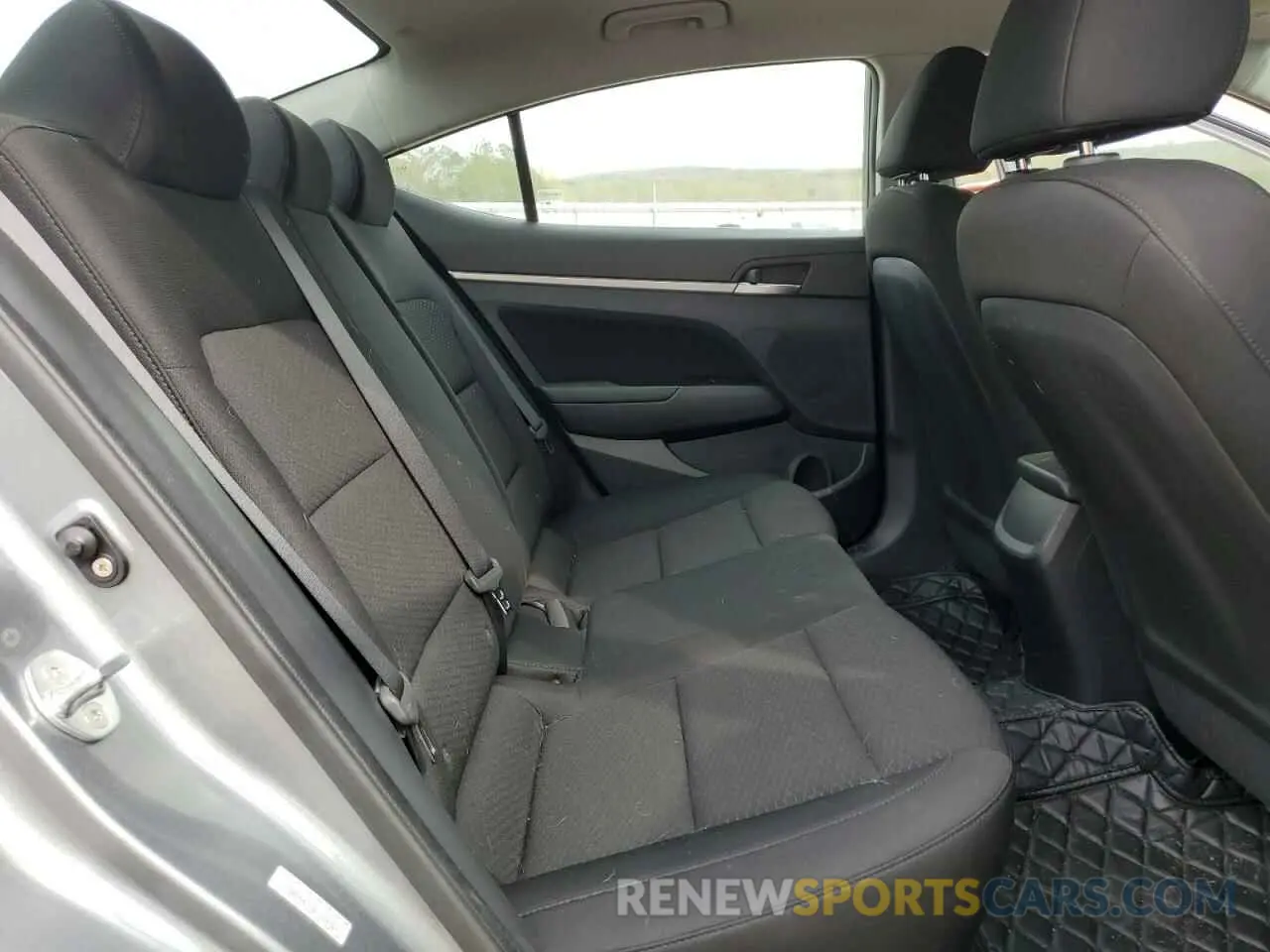 10 Photograph of a damaged car KMHD84LF7KU779759 HYUNDAI ELANTRA 2019