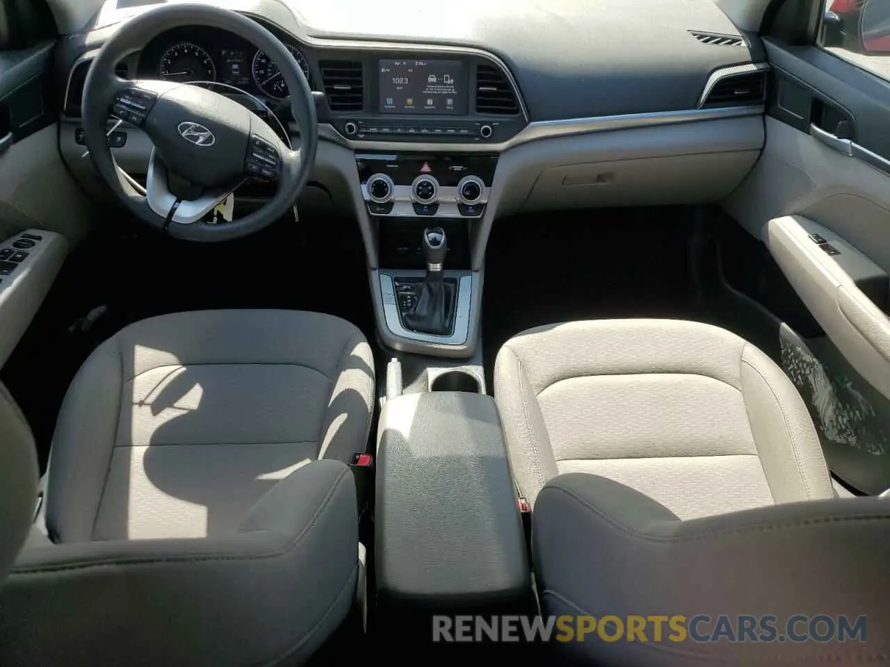 8 Photograph of a damaged car KMHD84LF7KU797792 HYUNDAI ELANTRA 2019
