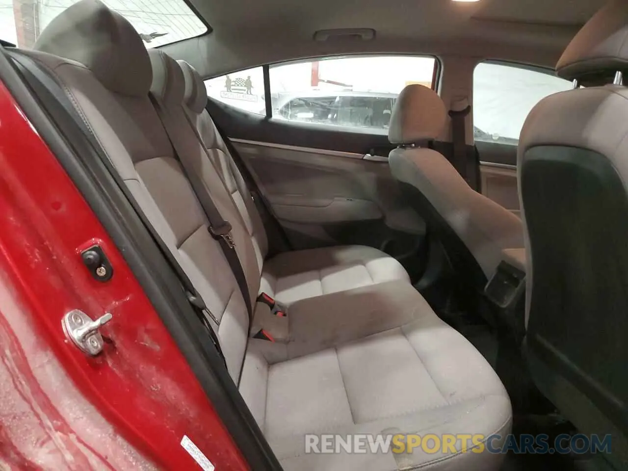 10 Photograph of a damaged car KMHD84LF7KU859840 HYUNDAI ELANTRA 2019