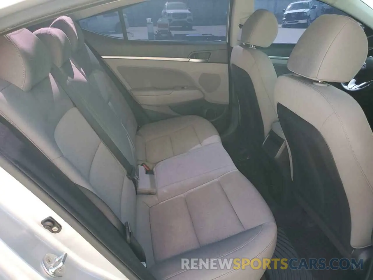 10 Photograph of a damaged car KMHD84LF8KU786798 HYUNDAI ELANTRA 2019