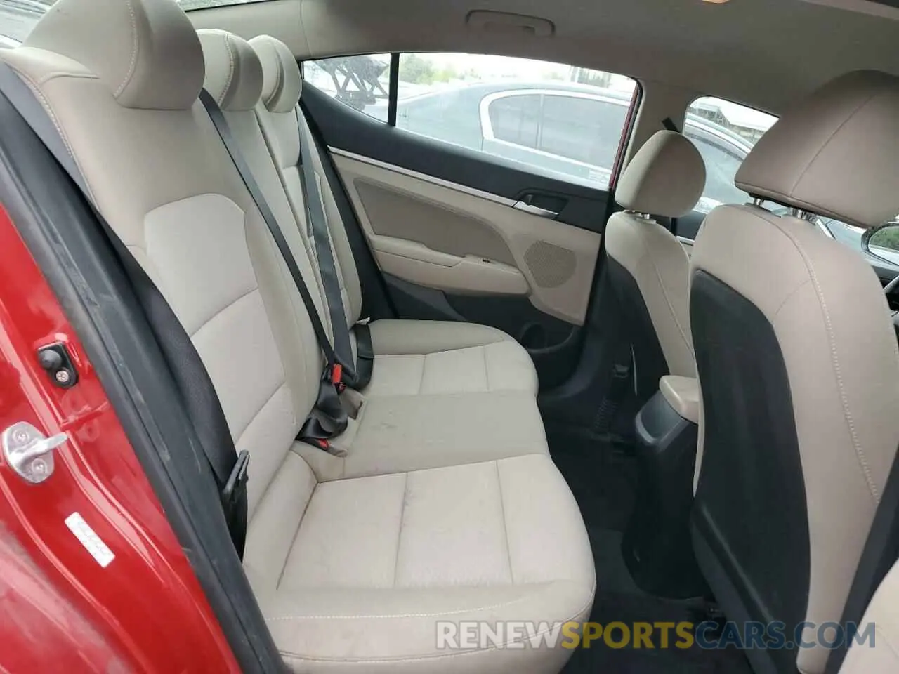10 Photograph of a damaged car KMHD84LF8KU788972 HYUNDAI ELANTRA 2019