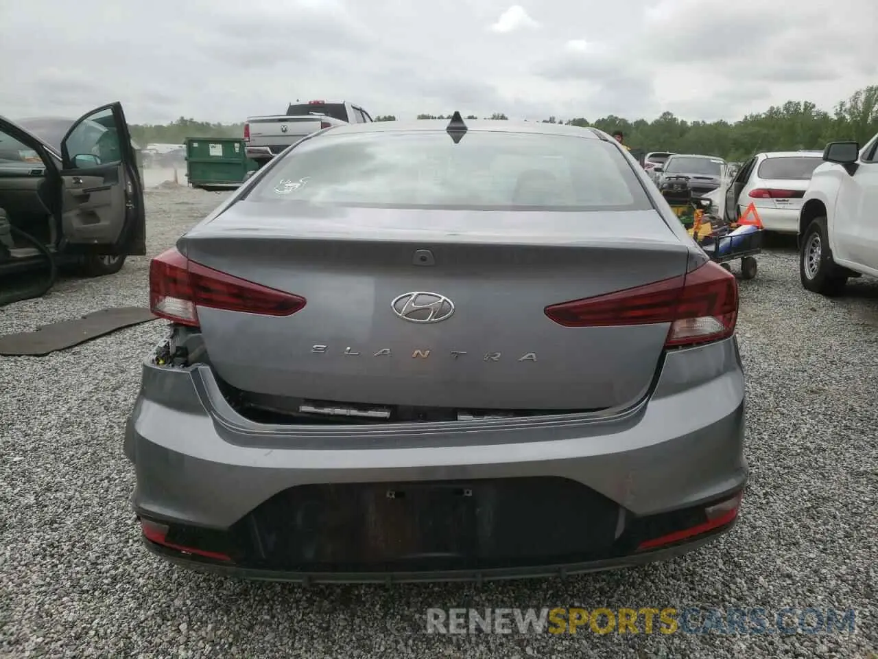 6 Photograph of a damaged car KMHD84LF8KU810047 HYUNDAI ELANTRA 2019