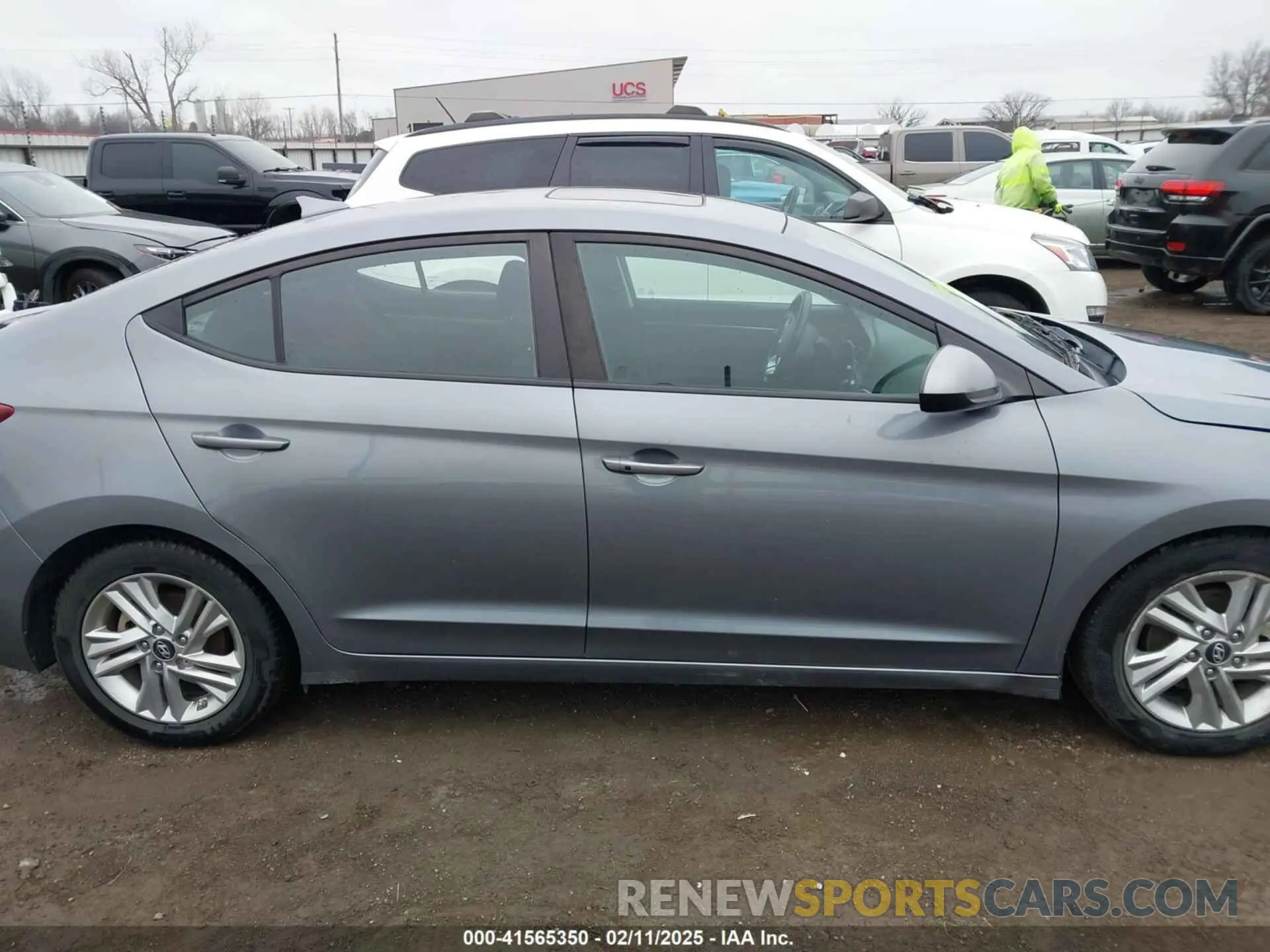 14 Photograph of a damaged car KMHD84LF8KU833554 HYUNDAI ELANTRA 2019