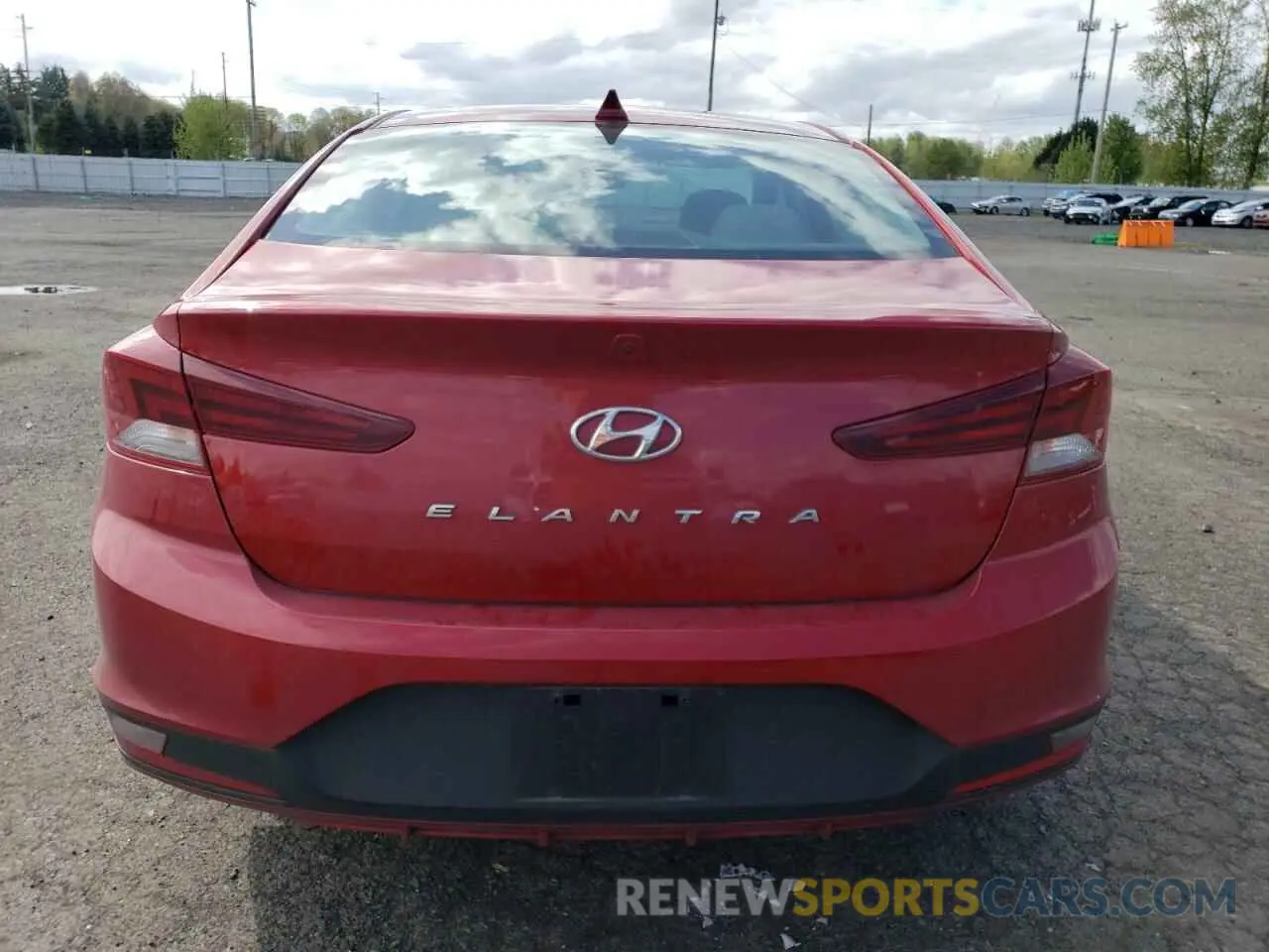 6 Photograph of a damaged car KMHD84LF9KU742423 HYUNDAI ELANTRA 2019