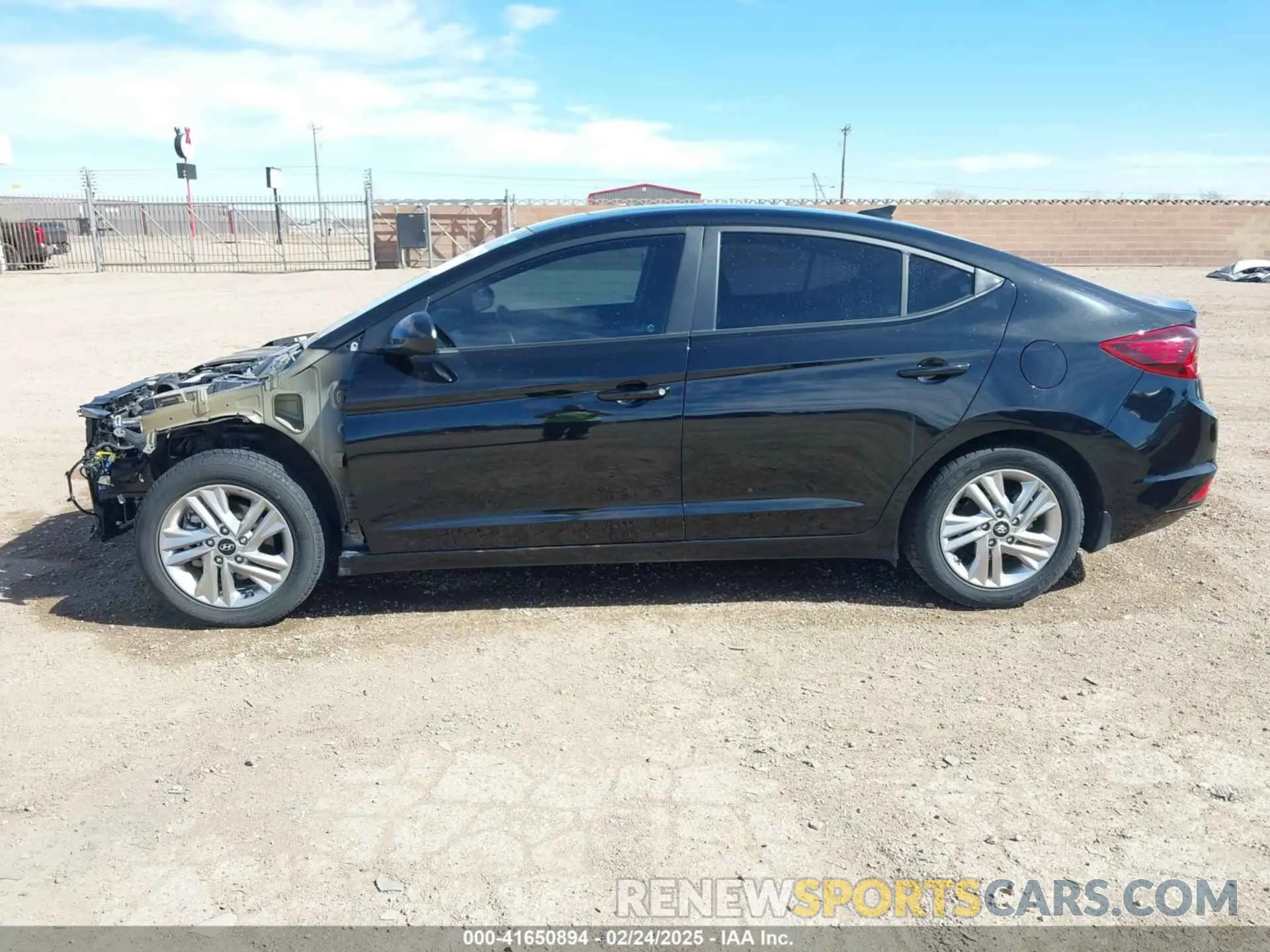 15 Photograph of a damaged car KMHD84LF9KU850394 HYUNDAI ELANTRA 2019