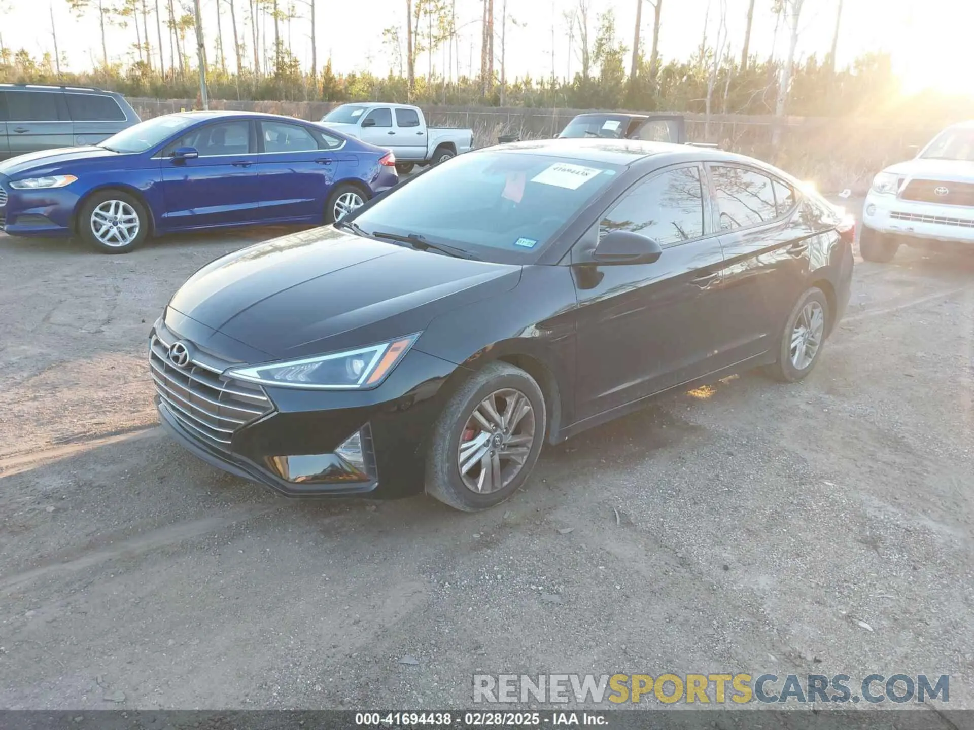 2 Photograph of a damaged car KMHD84LFXKU731169 HYUNDAI ELANTRA 2019