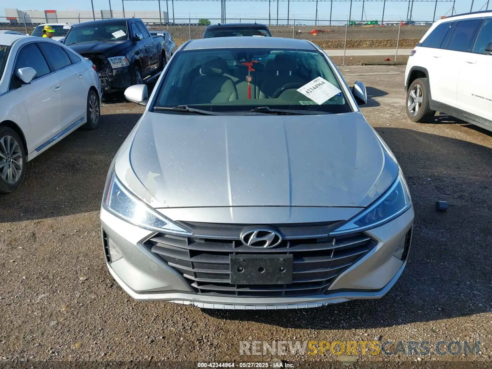 12 Photograph of a damaged car KMHD84LFXKU746190 HYUNDAI ELANTRA 2019