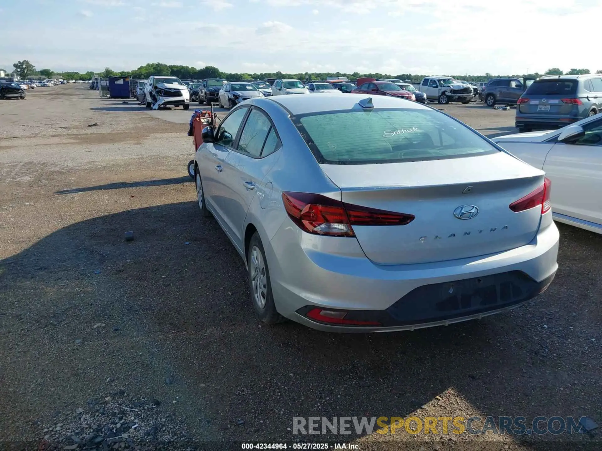 3 Photograph of a damaged car KMHD84LFXKU746190 HYUNDAI ELANTRA 2019