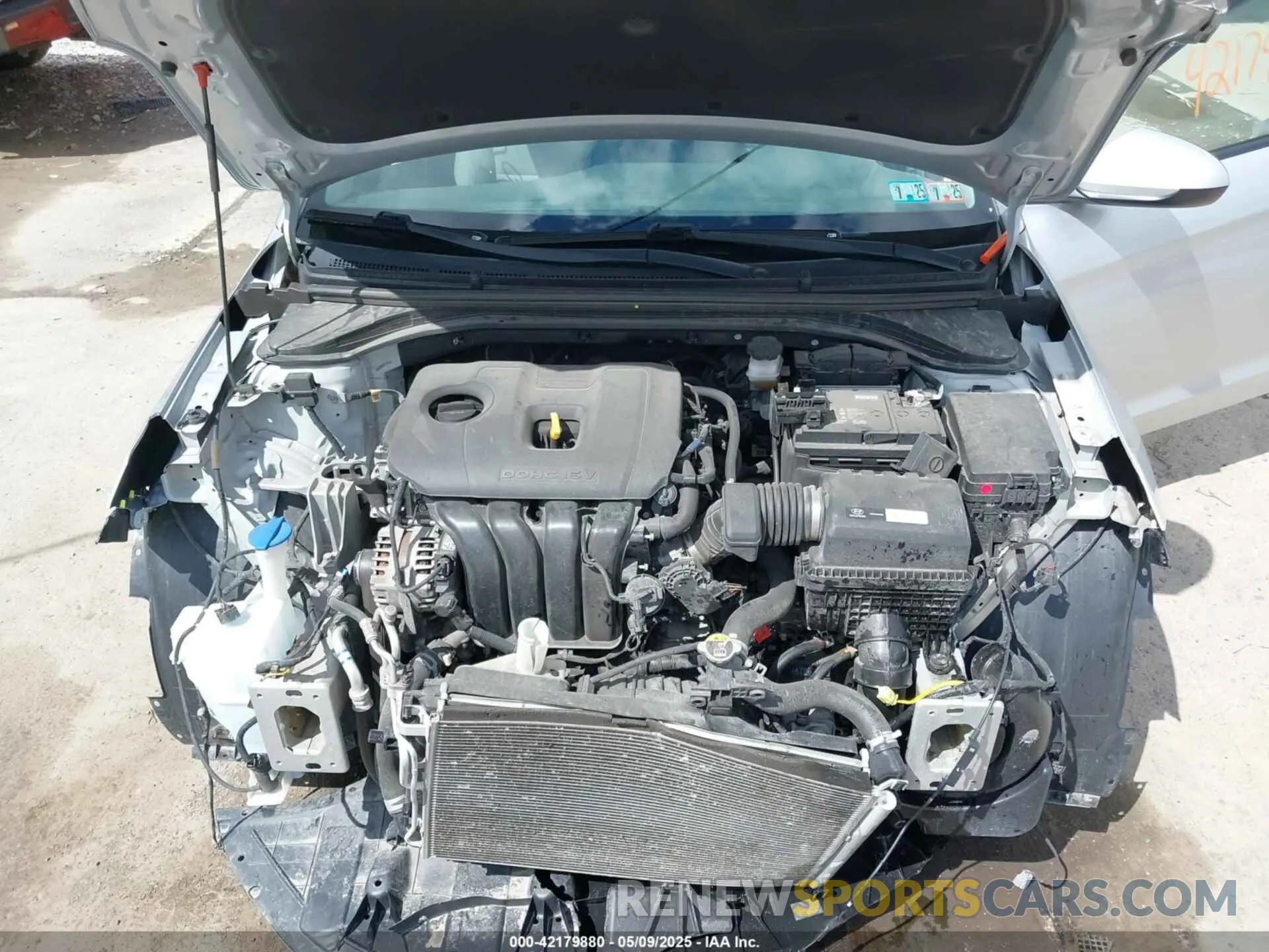 10 Photograph of a damaged car KMHD84LFXKU762860 HYUNDAI ELANTRA 2019