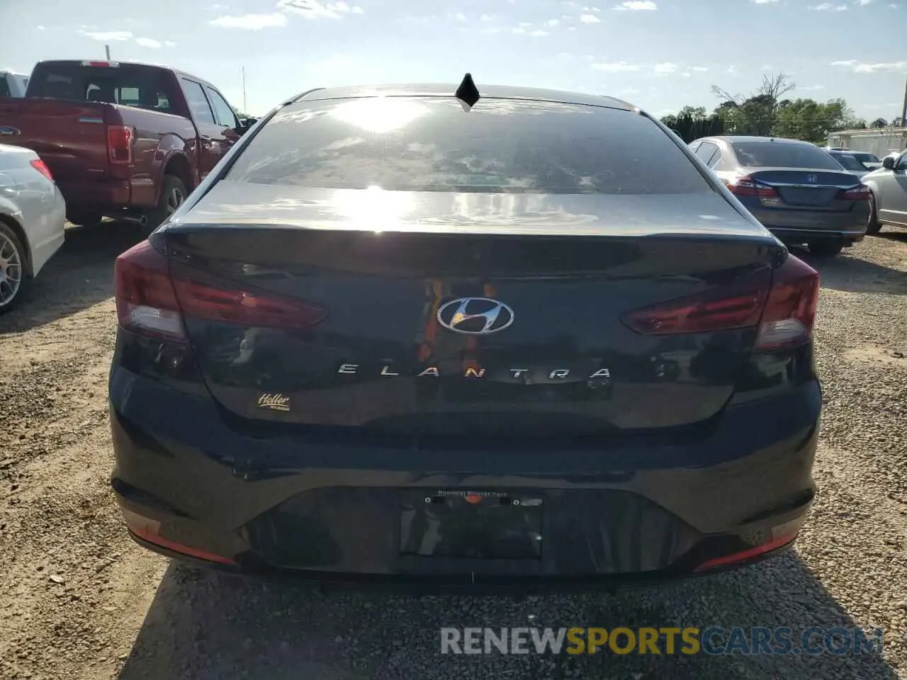 6 Photograph of a damaged car KMHD84LFXKU783949 HYUNDAI ELANTRA 2019