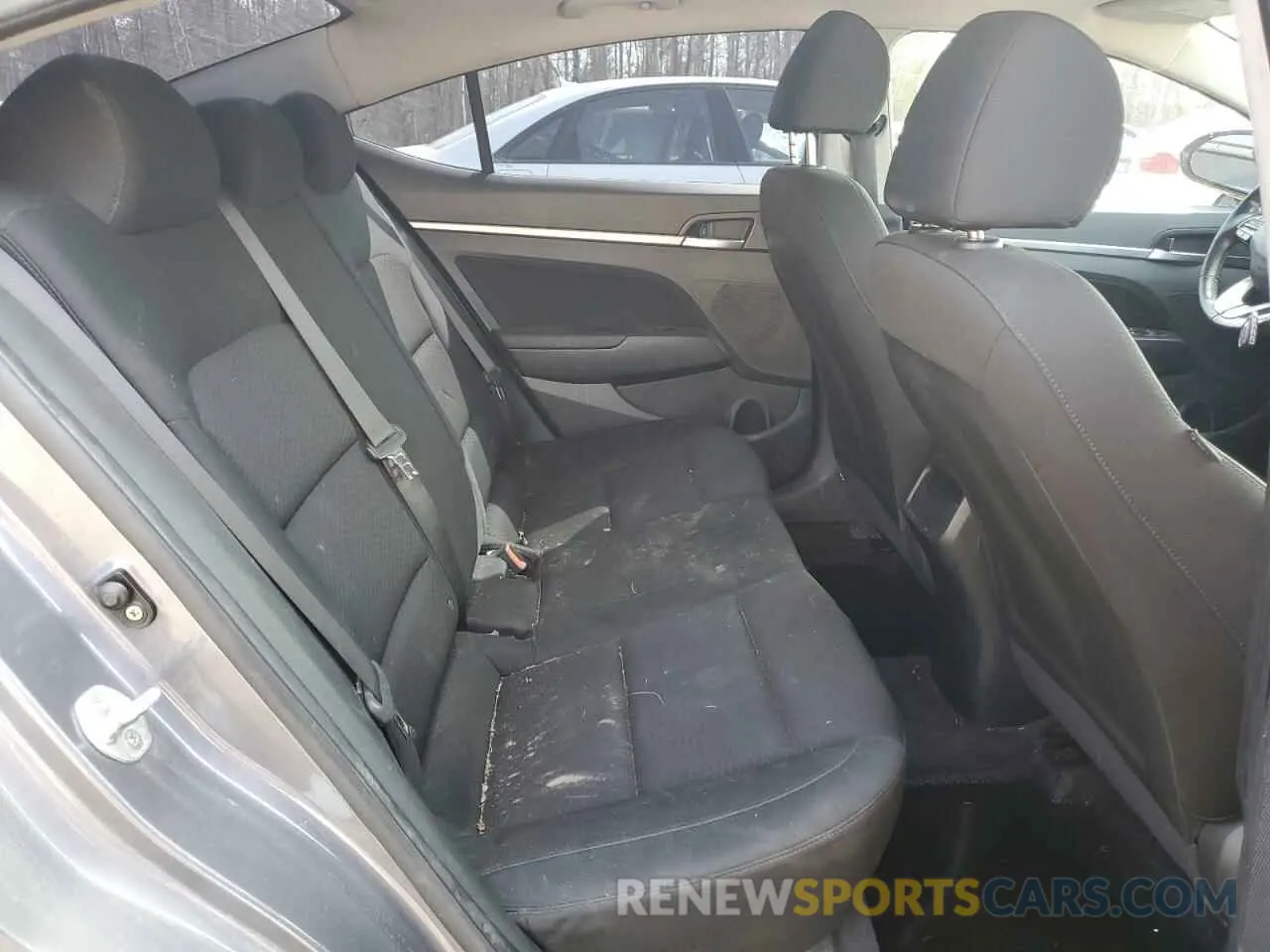 10 Photograph of a damaged car KMHD84LFXKU869035 HYUNDAI ELANTRA 2019