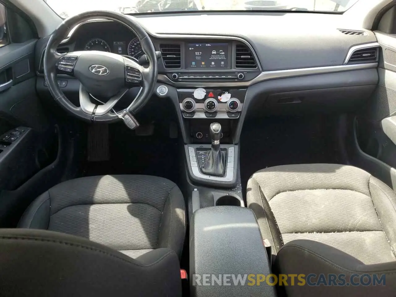 8 Photograph of a damaged car KMHD84LFXKU869035 HYUNDAI ELANTRA 2019