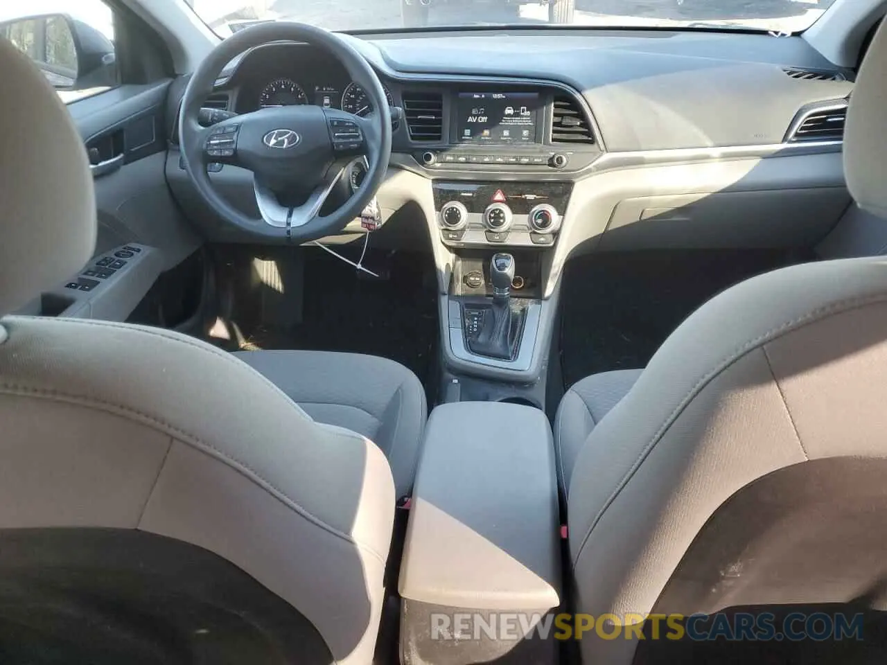 8 Photograph of a damaged car KMHD84LFXKU878138 HYUNDAI ELANTRA 2019