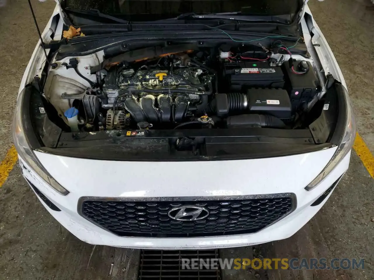 11 Photograph of a damaged car KMHH35LE7KU093332 HYUNDAI ELANTRA 2019