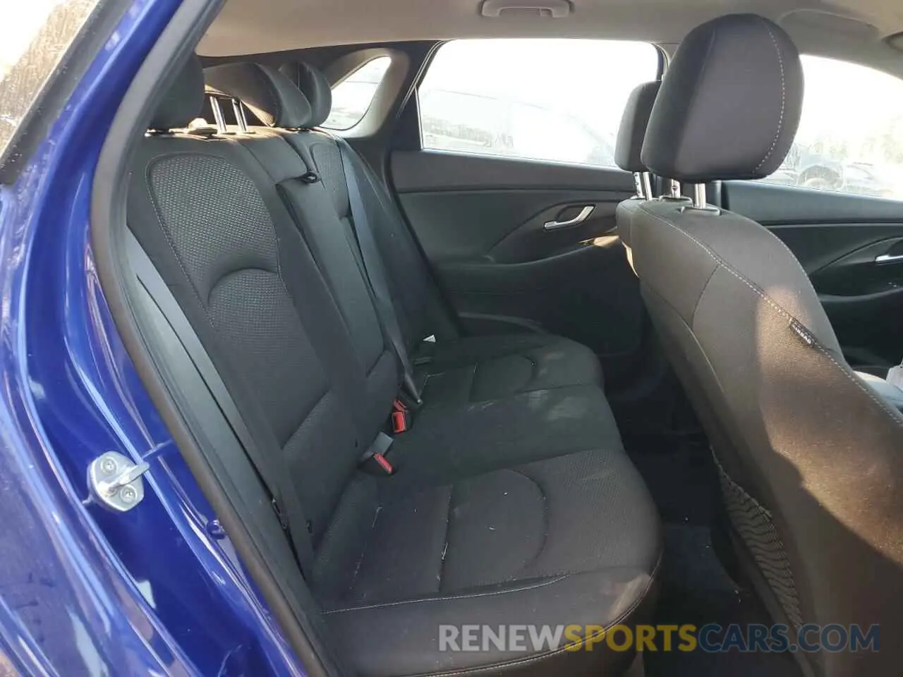 10 Photograph of a damaged car KMHH35LE8KU118772 HYUNDAI ELANTRA 2019