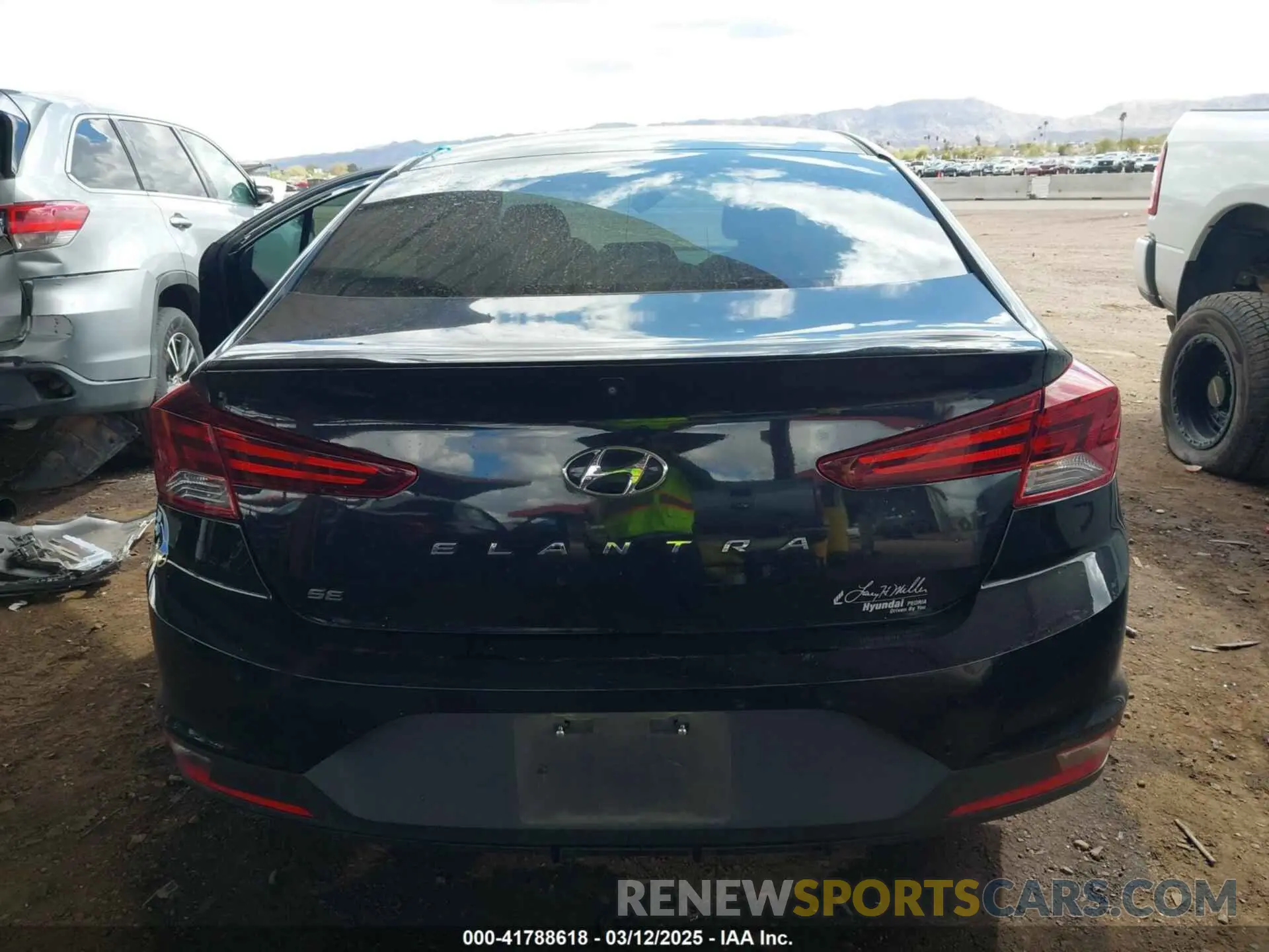 16 Photograph of a damaged car 5NPD74LF0LH606457 HYUNDAI ELANTRA 2020