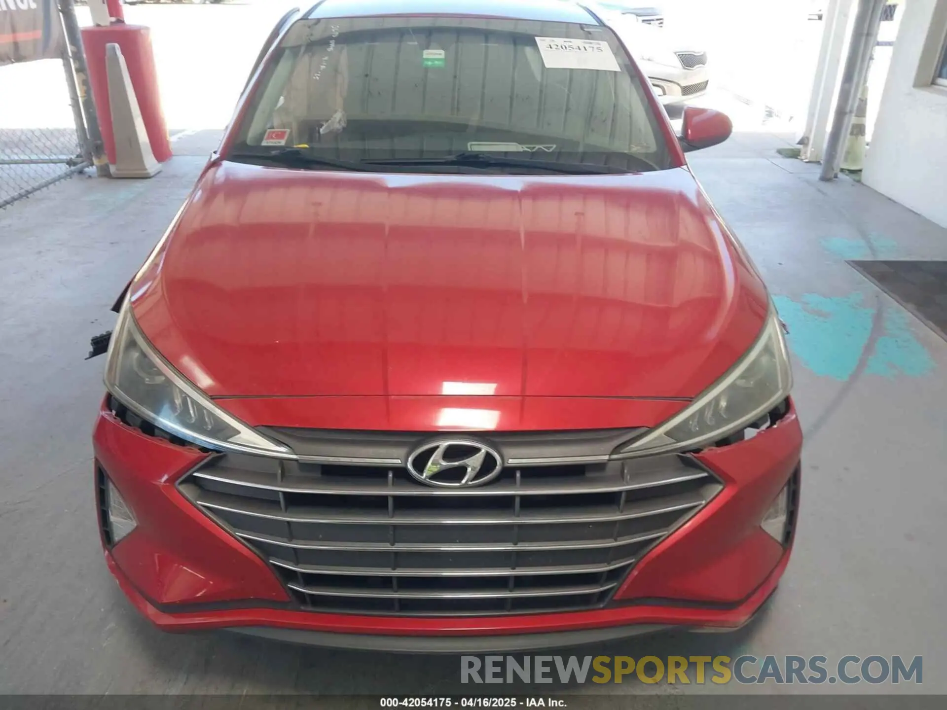 11 Photograph of a damaged car 5NPD74LF1LH500566 HYUNDAI ELANTRA 2020
