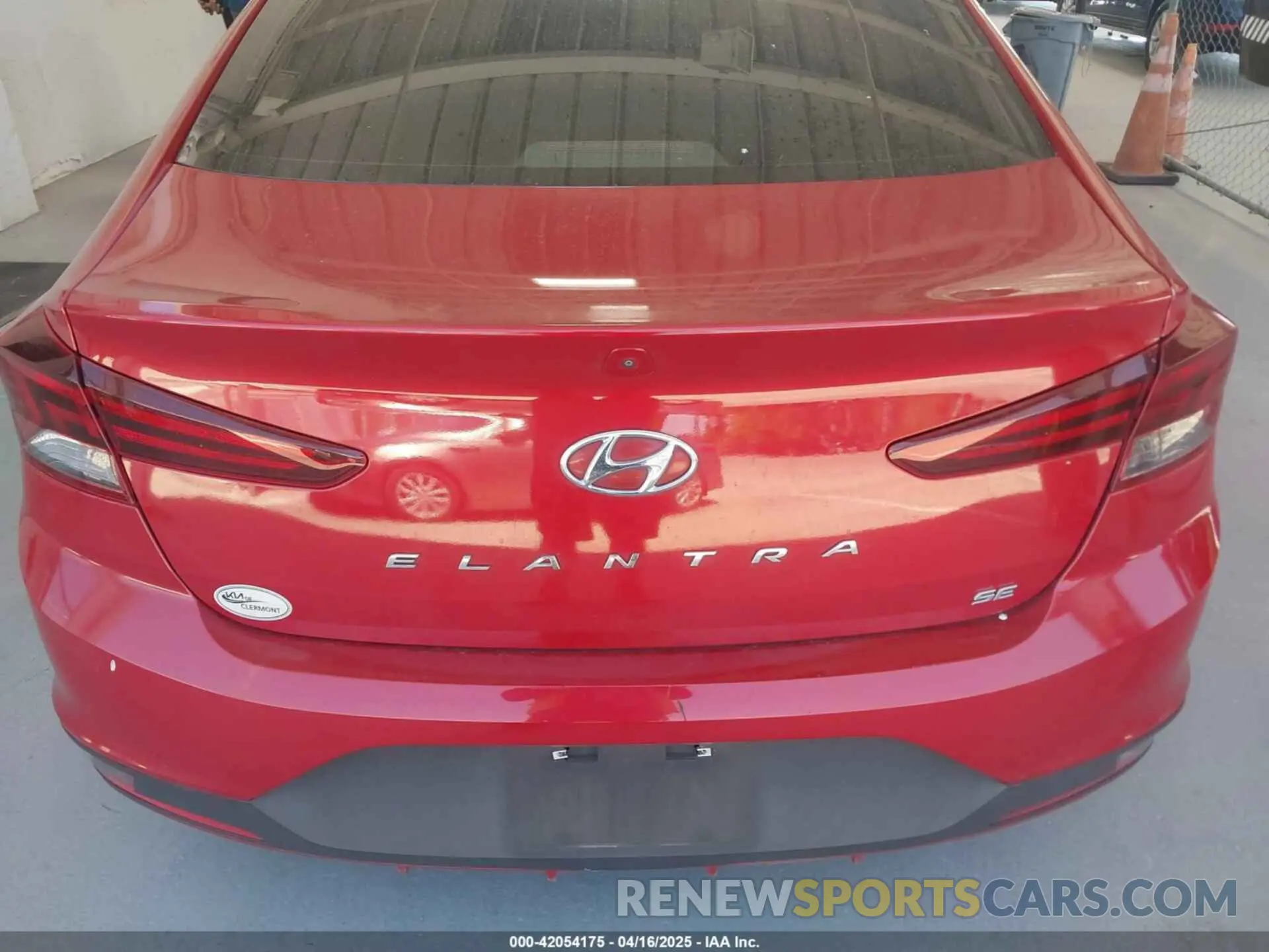 15 Photograph of a damaged car 5NPD74LF1LH500566 HYUNDAI ELANTRA 2020