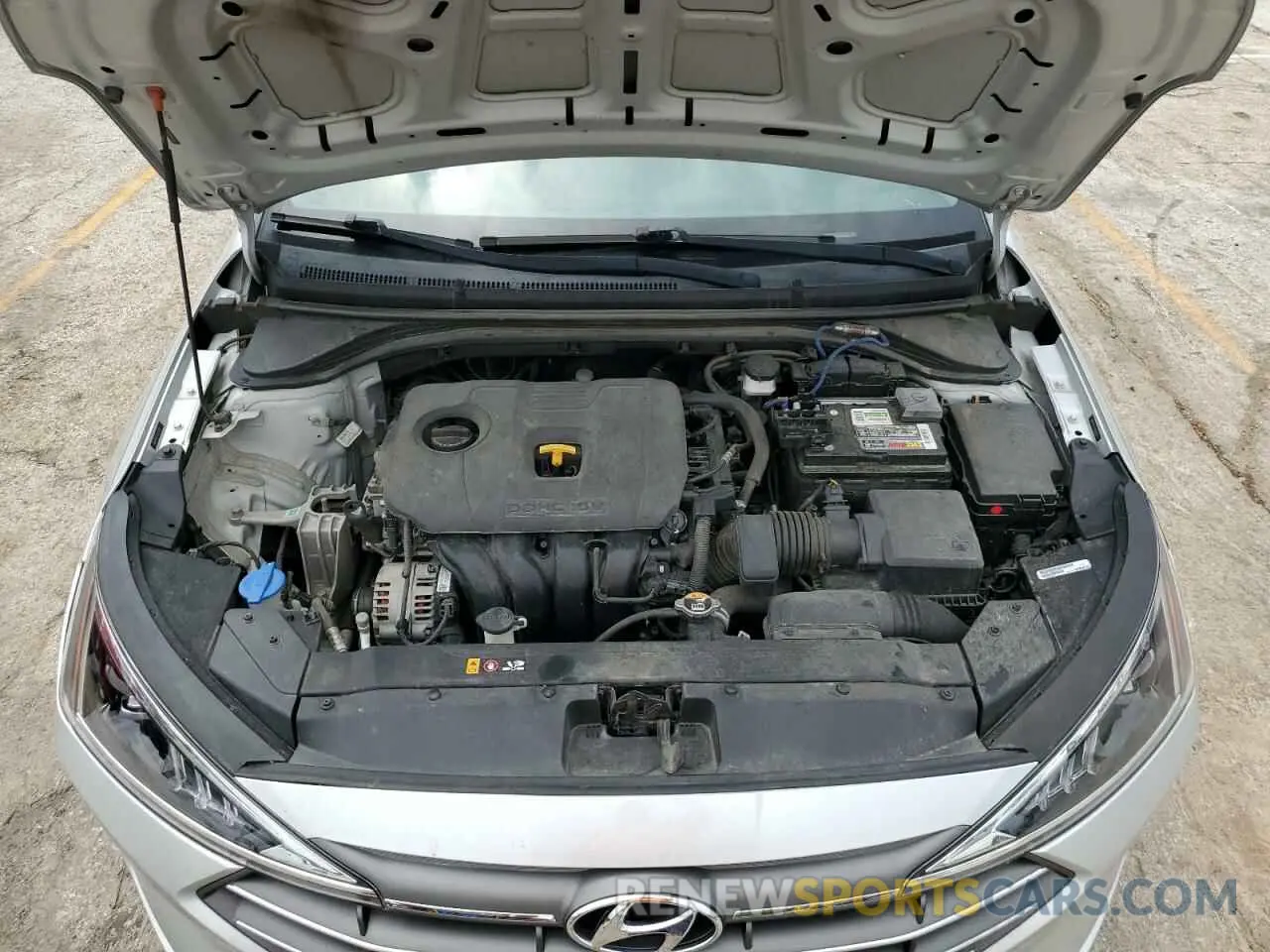 11 Photograph of a damaged car 5NPD74LF1LH505055 HYUNDAI ELANTRA 2020