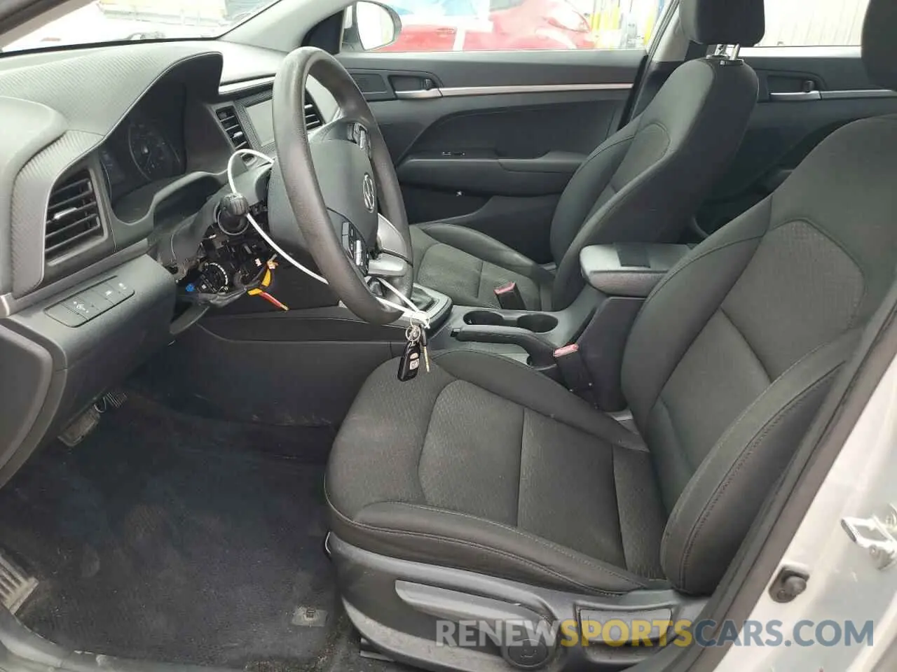7 Photograph of a damaged car 5NPD74LF1LH505055 HYUNDAI ELANTRA 2020