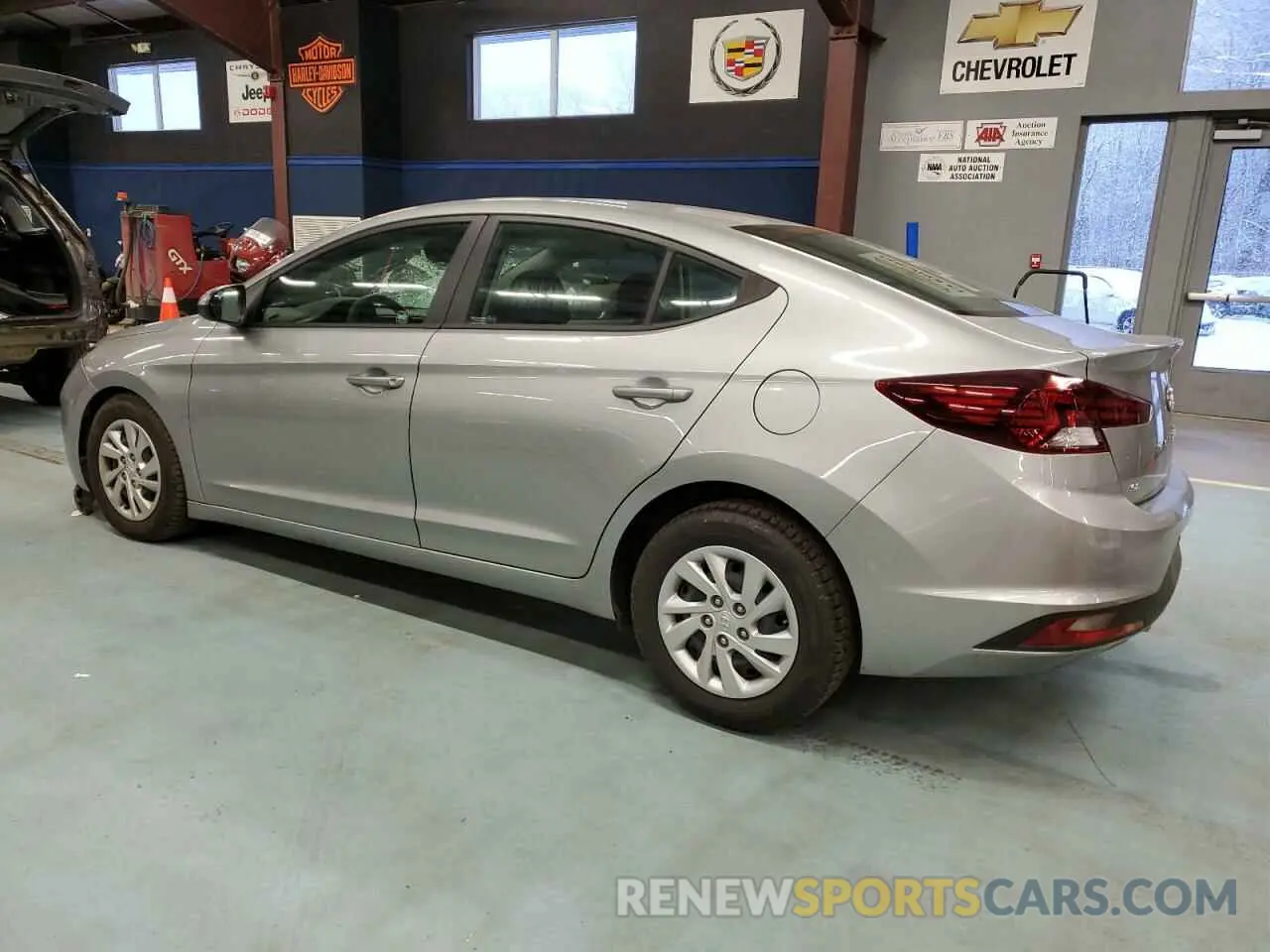 2 Photograph of a damaged car 5NPD74LF1LH604975 HYUNDAI ELANTRA 2020
